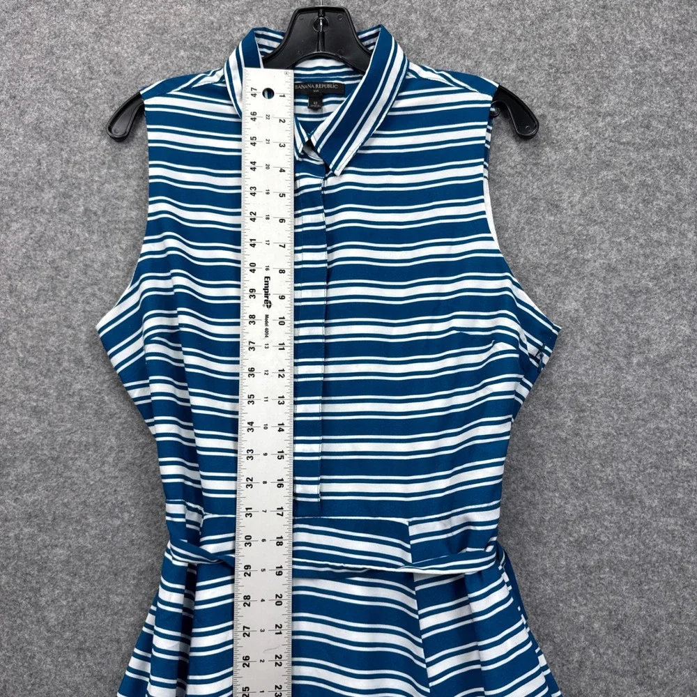 Banana Republic sleeveless shirt